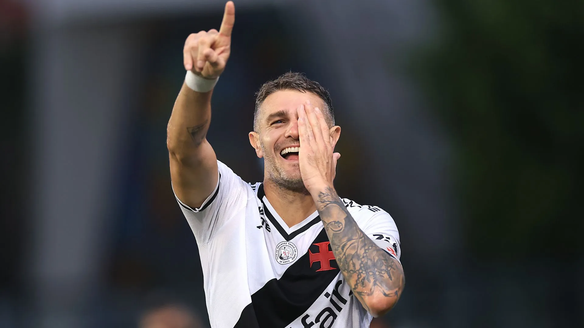 “El Pirata” Vegetti ganhou o respeito da torcida ao somar gols pelo Vasco (foto: Buda Mendes/Getty Images)