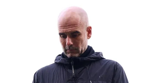 Análise pós-dérbi: Guardiola reconhece superioridade do United sobre o City. (Foto de Carl Recine/Getty Images)
