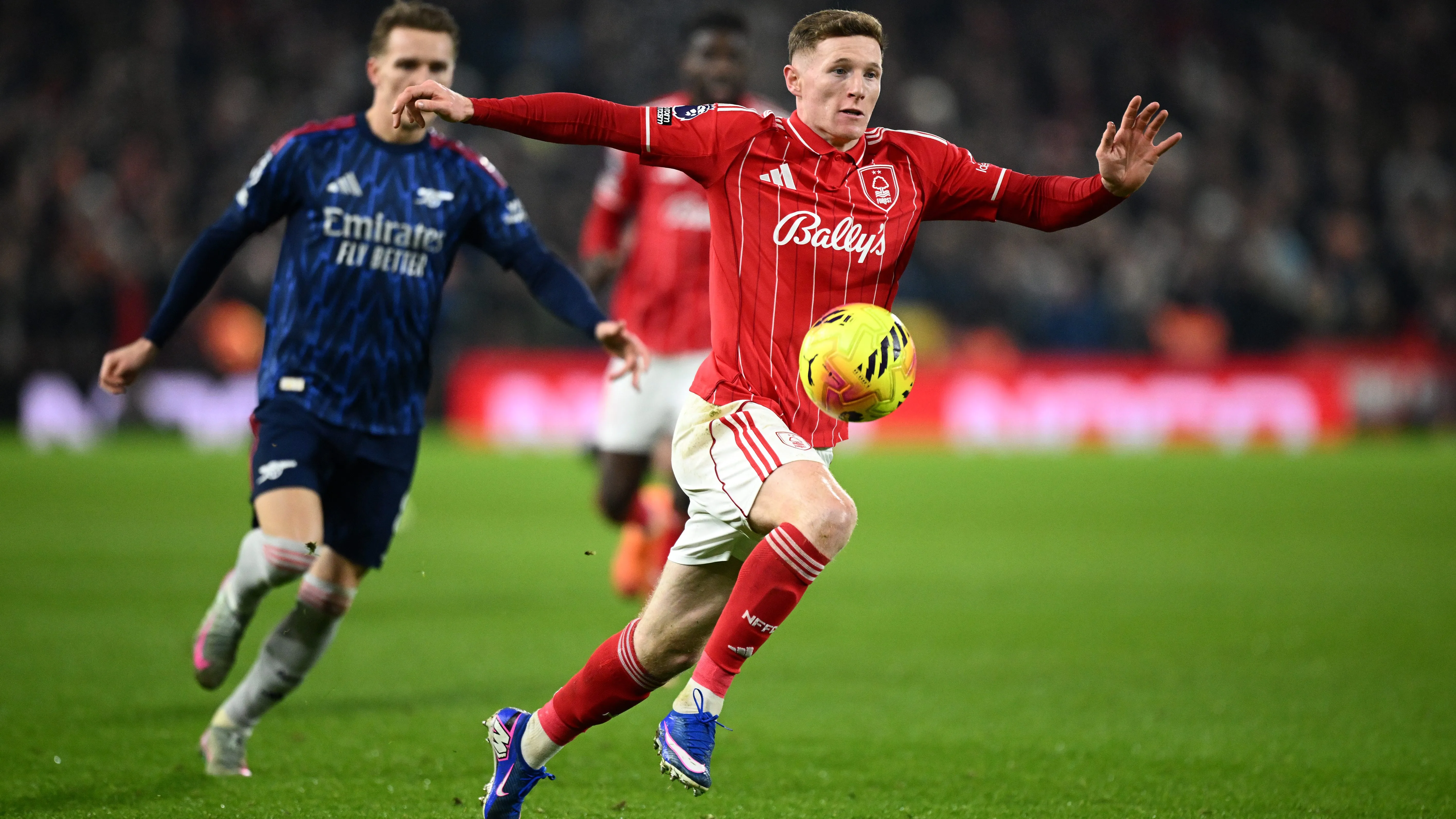 Elliot Anderson foi o destaque de Nottingham Forest x Arsenal. Foto: Clive Mason/Getty Images