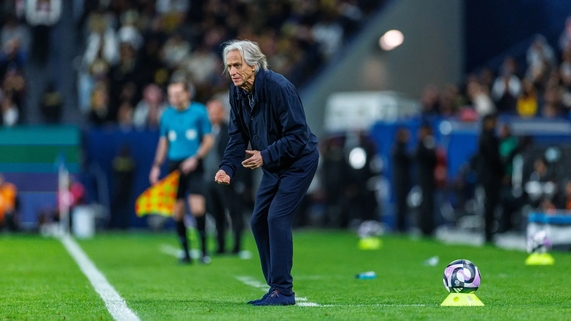 Al-Hilal se irritou com Jorge Jesus (foto: Abdullah Ahmed/Getty Images)