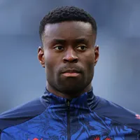 Marc Guéhi realiza exames médicos e deixa o Palace