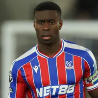 Chelsea foca em Jérémy Jacquet após perder Guehi para o City