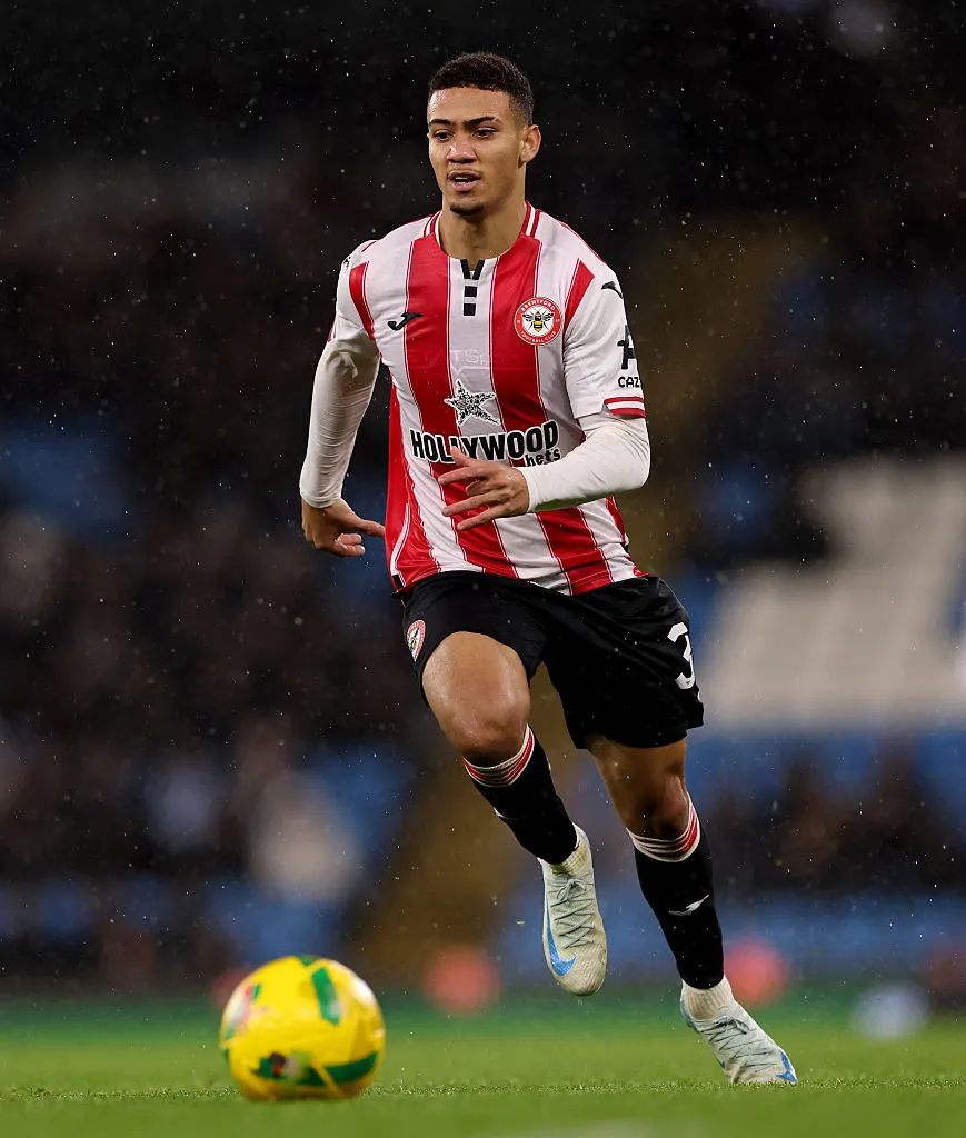 MANCHESTER, ENGLAND – DECEMBER 17:  Gustavo Nunes of Brentford during the Carabao Cup Quarter Final match between Manchester City and Brentford at Etihad Stadium on December 17, 2025 in Manchester, England. (Photo by Carl Recine/Getty Images)