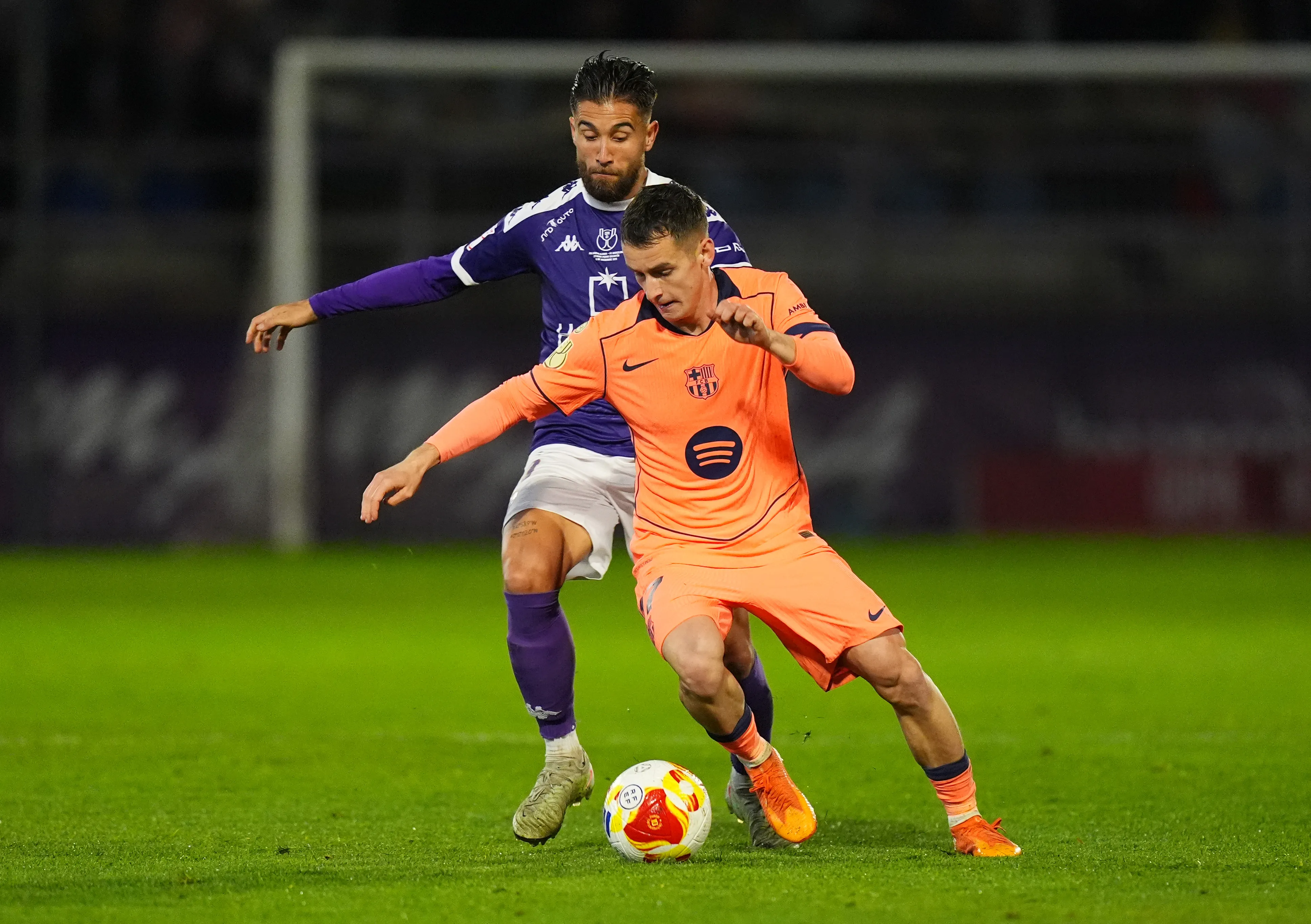 Casadò carrega características apreciadas no Manchester United. Foto: Angel Martinez/Getty Images