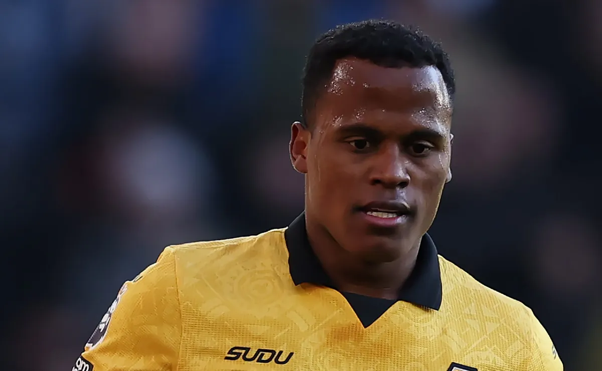 Ele ainda vai vir? Palmeiras tenta contratação de Arias e aguarda resposta de craque