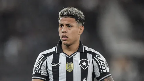 Botafogo aguarda proposta do Feyenoord pelo atacante Matheus Martins. Foto: Thiago Ribeiro/AGIF
