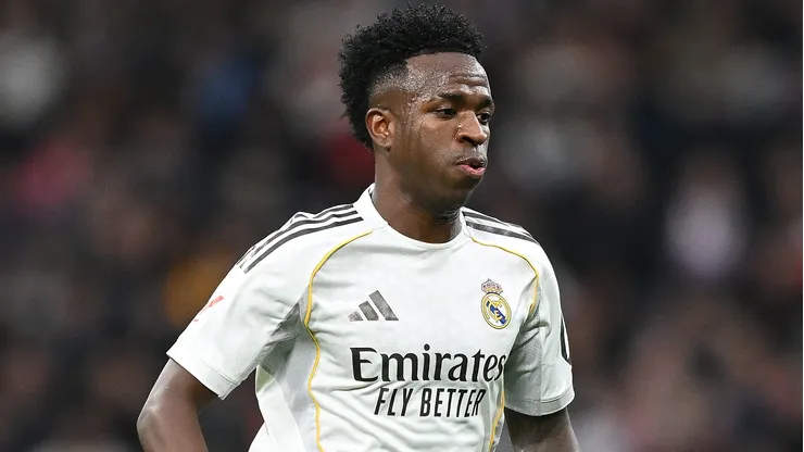 Vini Jr em partida do Real Madrid. (Photo by Denis Doyle/Getty Images)