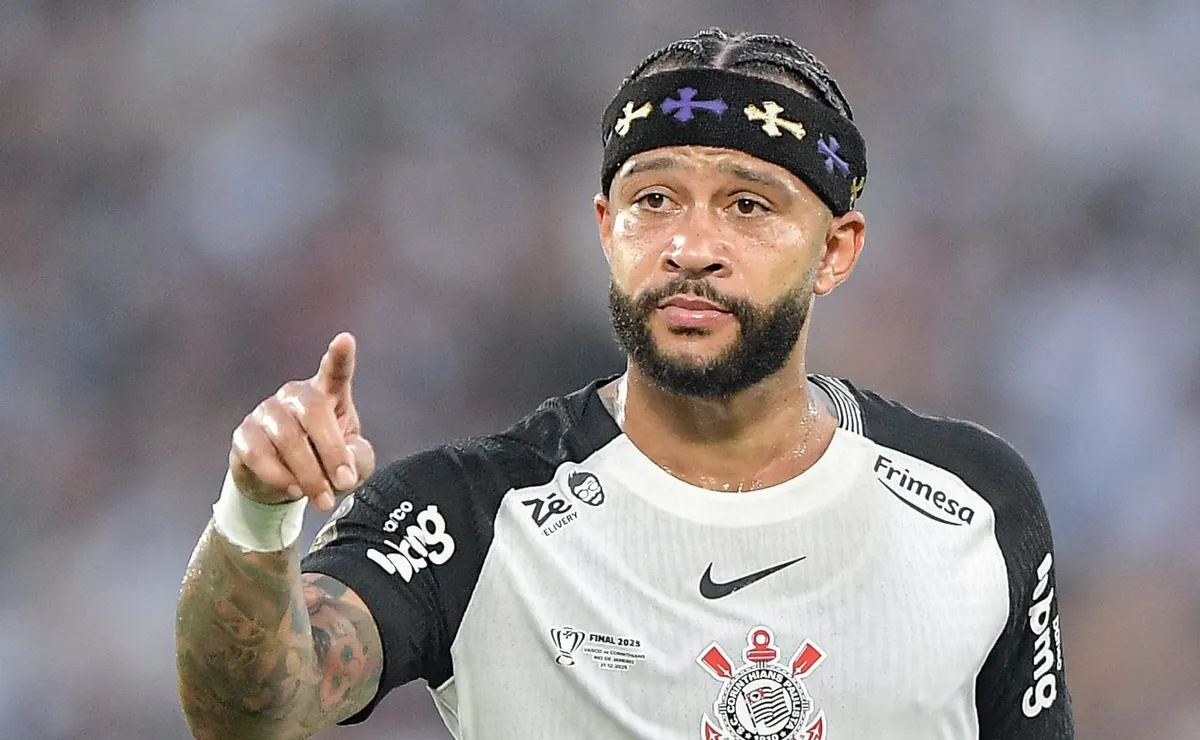 Reforço de peso? Holandês é oferecido ao Corinthians e nome ganha força nos bastidores