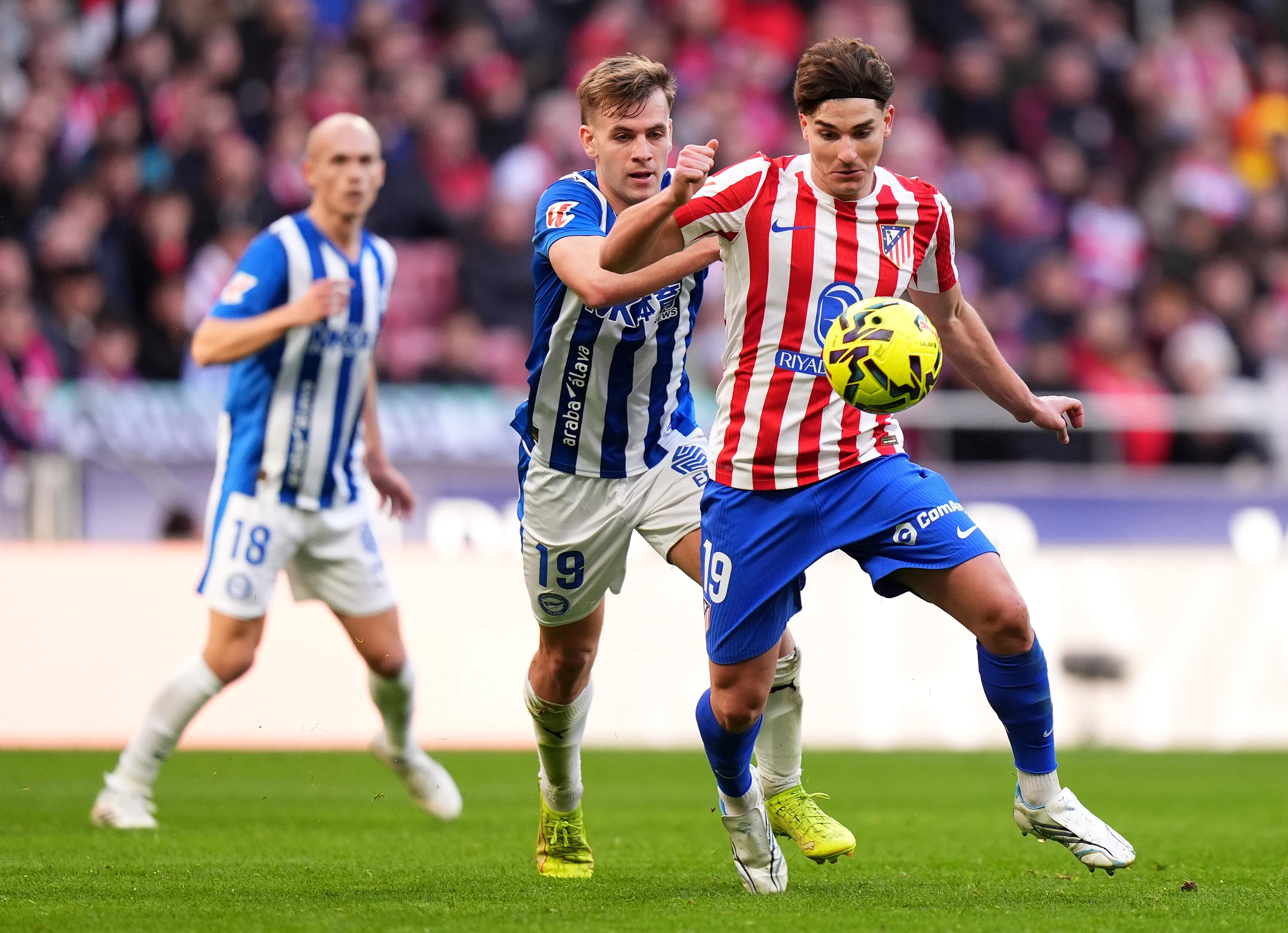 Julián Alvarez volta ao radar do Barcelona. Foto: Angel Martinez/Getty Images