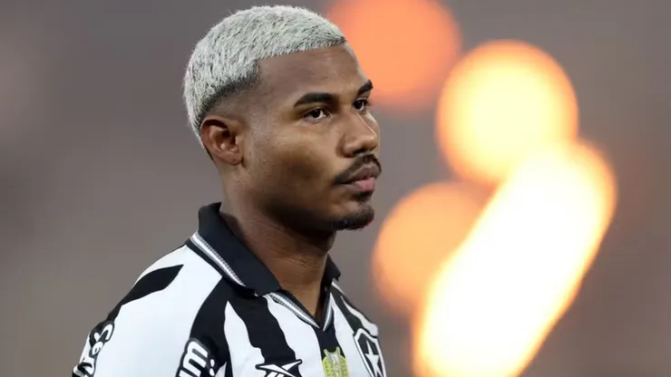 O lateral Cuiabano em jogo do Botafogo (Vítor Silva/Botafogo)