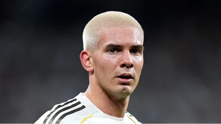 Vaias a Vinícius Júnior no Real Madrid são injustas, diz Mastantuono. (Photo by Angel Martinez/Getty Images)