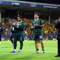 Jogadores do Manchester City reembolsam 374 fanáticos presentes na Noruega