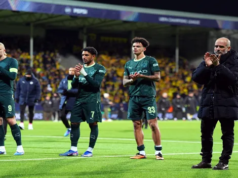 Jogadores do Manchester City reembolsam 374 fanáticos presentes na Noruega