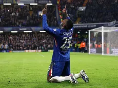 Chelsea vence o Pafos e encaminha vaga na Champions League