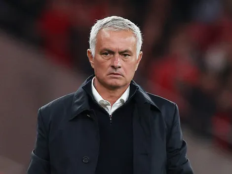 Juventus x Benfica: Mourinho é alvo de provocação de torcida rival