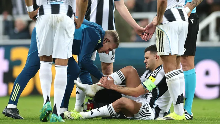 Bruno Guimarães se machucou no jogo entre Newcastle e PSV