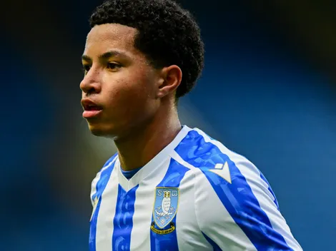 Manchester United tenta atravessar acordo do Chelsea