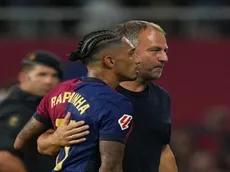 Técnico do Barcelona, Hansi Flick volta a exaltar Raphinha