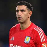 Inter de Milão avança por Dibu Martínez