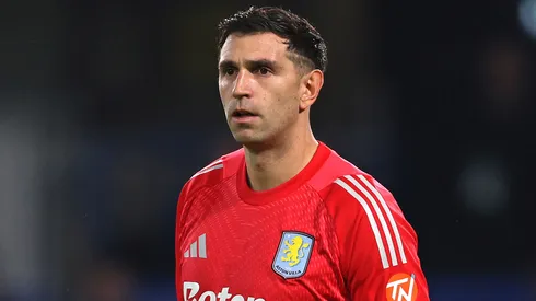 Dibu Martínez, goleiro do Aston Villa. (Foto: Steve Bardens/Getty Images)