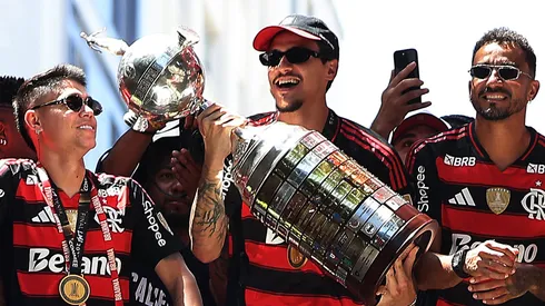 Jogadores do Flamengo em comemoração da conquista da Libertadores. (Photo by Wagner Meier/Getty Images)