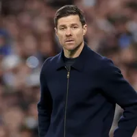 Xabi Alonso pode assumir outro projeto em meio a demora do Liverpool