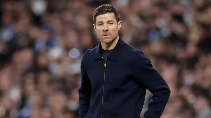 Liverpool não apresenta proposta e destino de Xabi Alonso pode ser outro projeto. (Foto: Florencia Tan Jun/Getty Images)