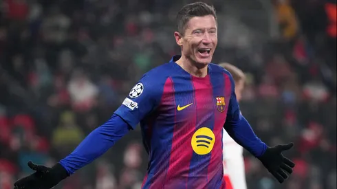 Lewandowski marca mais um gol pelo Barcelona. Foto: Gabriel Kuchta/Getty Images
