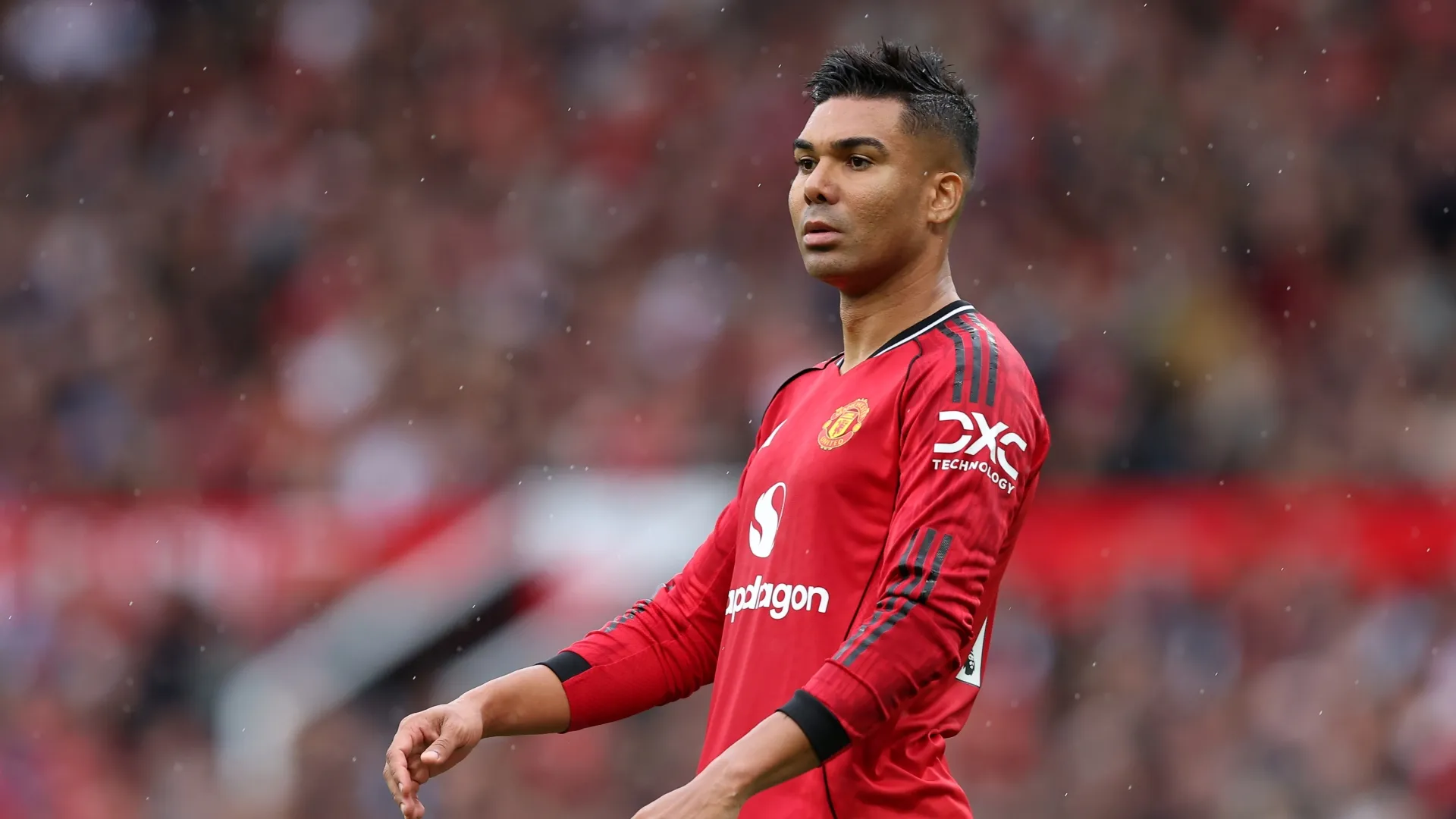 Casemiro em campo com o Manchester United
