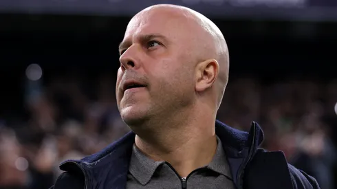 Arne Slot, treinador do Liverpool. (Foto: Justin Setterfield/Getty Images)