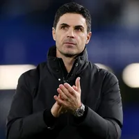 Arsenal e Dortmund enviam olheiros à Suécia para acompanhar Kostov