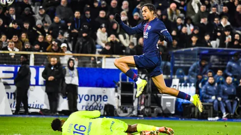 PSG supera retranca do Auxerre com gol aos 79 minutos e soma 45 pontos. Foto: IMAGO / PsnewZ