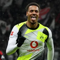 Dortmund quer renovar com Nmecha após interesse da Premier League