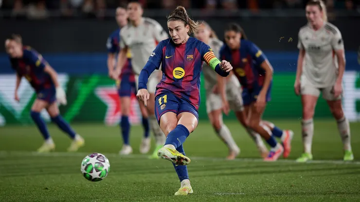 Craque do Barcelona destaca dificuldade do clássico na final da Supercopa Feminina - Foto: Eric Alonso/Getty Images