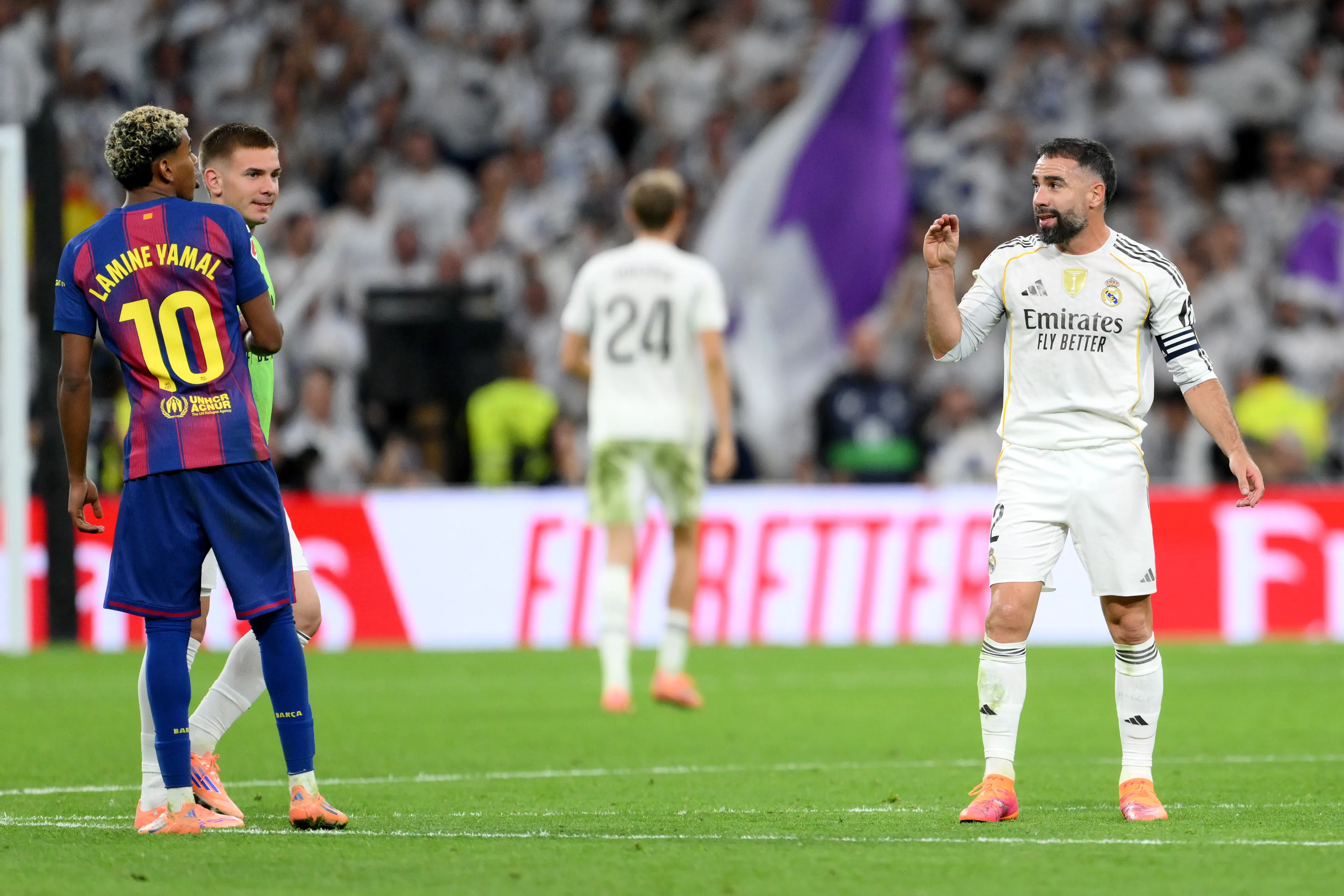 Carvajal discute com Lamine Yamal. Foto: David Ramos/Getty Images
