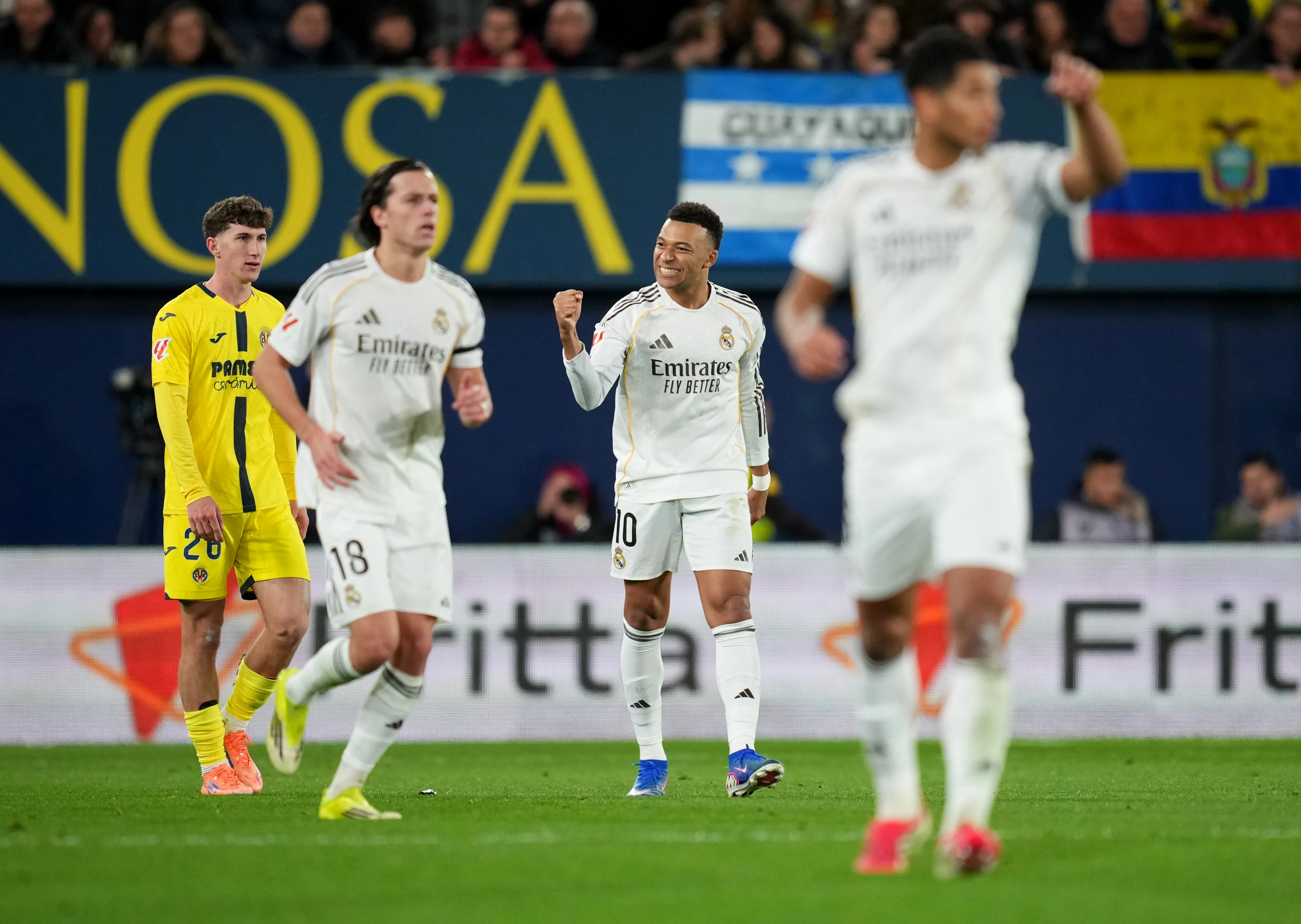 Mbappé comemorando gol contra o Villarreal neste sábado (24/01). (Foto: Alex Caparros/Getty Images)
