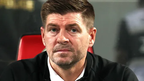 Liverpool descarta contratação de Gerrard após exigências do ídolo para assumir como treinador. (Foto: Yasser Bakhsh/Getty Images)