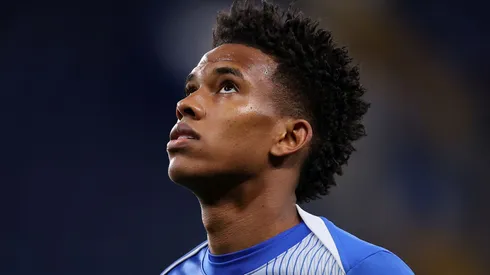 Estêvão em compromisso pelo Chelsea