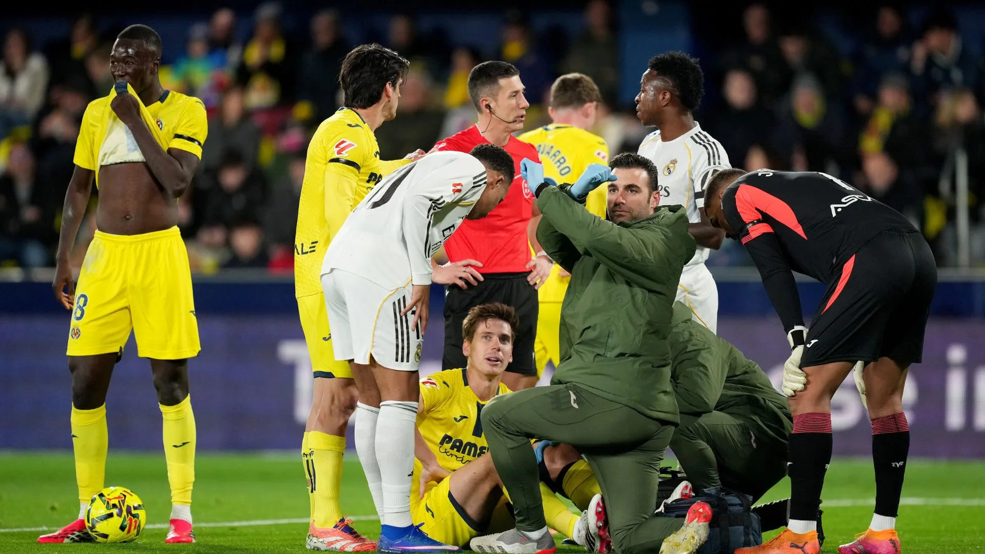 Foyth deve perder a Finalíssima entre Argentina e Espanha após se machucar em Villarreal x Real Madrid (foto: Alex Caparros/Getty Images)