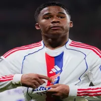 Endrick faz hat-trick e ajuda o Lyon em goleada contra o Metz