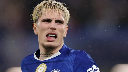 Garnacho cogita deixar o Chelsea por empréstimo após perder espaço para Estêvão. (Foto: Ryan Pierse/Getty Images)