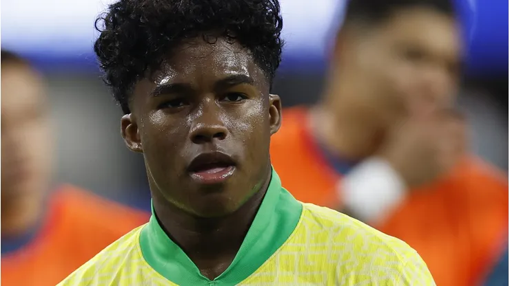 Endrick supera Ronaldo Fenômeno e se torna o jogador mais jovem a marcar um hat-trick na Europa. (Foto: Buda Mendes/Getty Images)