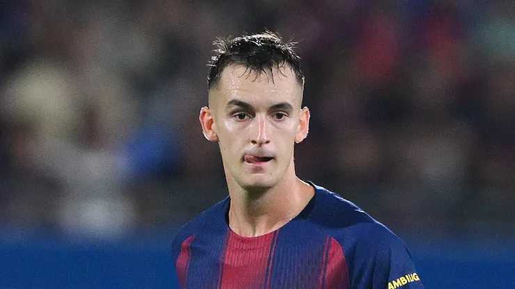 Marc Casadó, do Barcelona, deixa em aberto se vai deixar o time em janeiro. (Photo by David Ramos/Getty Images)