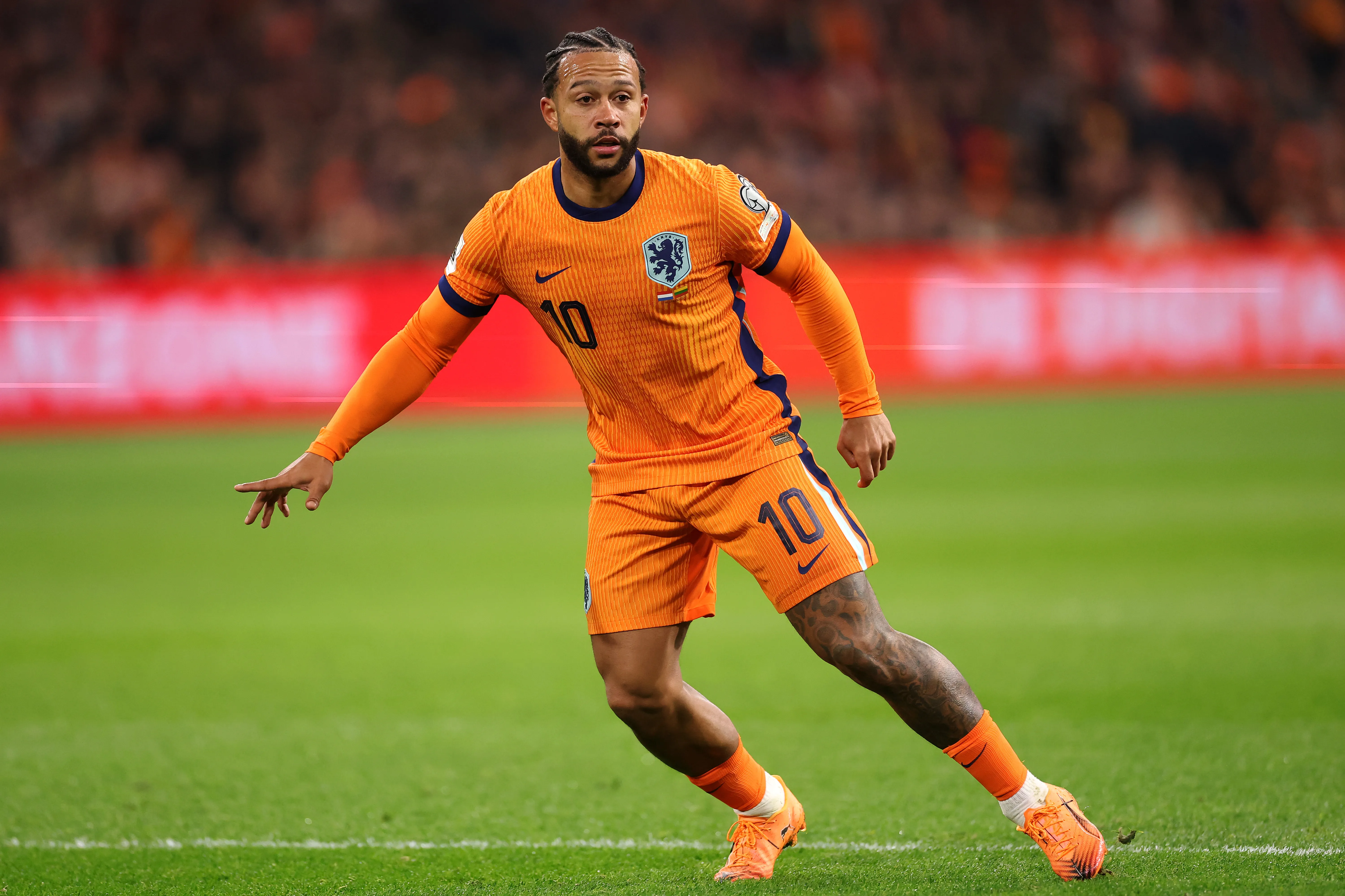 Depay em campo pela Holanda. Foto: Dean Mouhtaropoulos/Getty Images