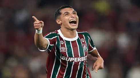 Kevin Serna em partida do Fluminense pelo Brasileirão 2025 – Buda Mendes/Getty Images