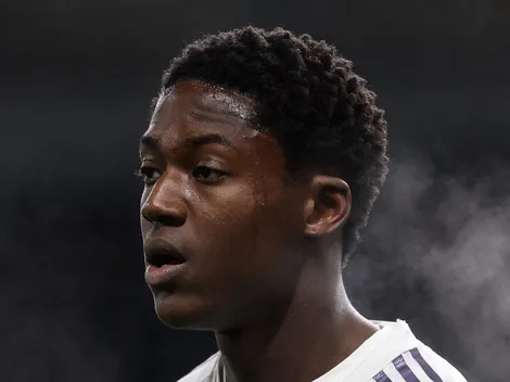 Manchester United prioriza renovação do contrato de Mainoo