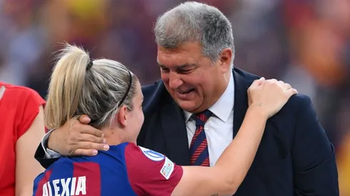 Joan Laporta e Alexia Putellas (Photo by David Ramos/Getty Images)