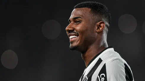 Cuiabano, ex-Botafogo, está no Nottingham Forest e o Vasco quer contratá-lo. Foto: Thiago Ribeiro/AGIF