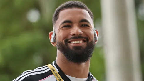 O volante Douglas Luiz vai defender o Aston Villa em 2026 (Michael Reaves/Getty Images)