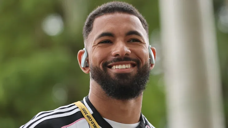 O volante Douglas Luiz vai defender o Aston Villa em 2026 (Michael Reaves/Getty Images)
